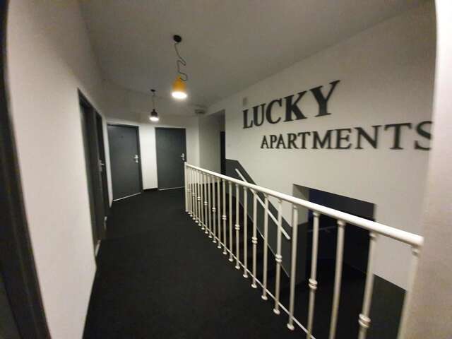 Отель Lucky Apartments Александрув-Лудзки-15