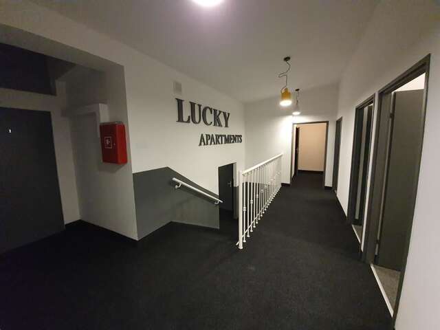 Отель Lucky Apartments Александрув-Лудзки-18
